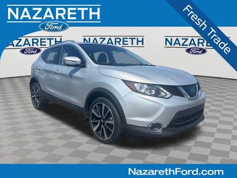 Used 2017 Nissan Rogue Sport SL w/ SL Premium Package image 1