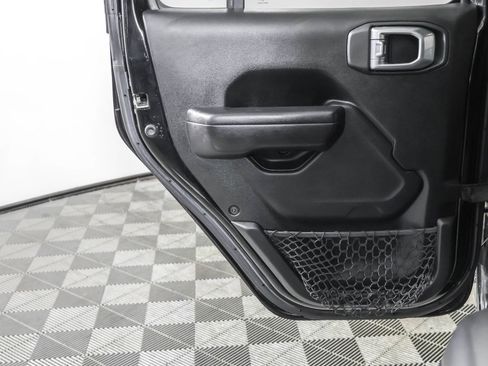 Used 2021 Jeep Wrangler Unlimited Sport image 40