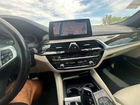 Used 2020 BMW M550i xDrive AWD/4WD image 18