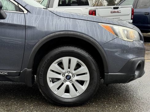 Used 2017 Subaru Outback 2.5i Premium image 9