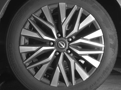 Used 2025 Nissan Altima 2.5 SV image 14