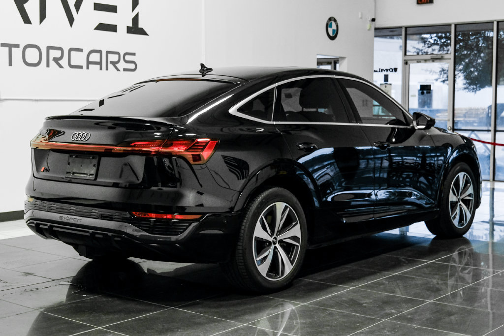 Used 2024 Audi Q8 e-tron Premium Plus w/ Premium Plus Package AWD/4WD image 9