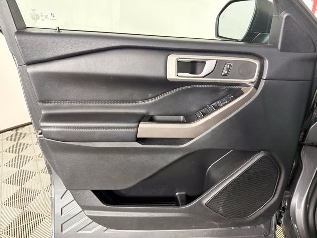Used 2022 Ford Explorer XLT AWD/4WD image 20