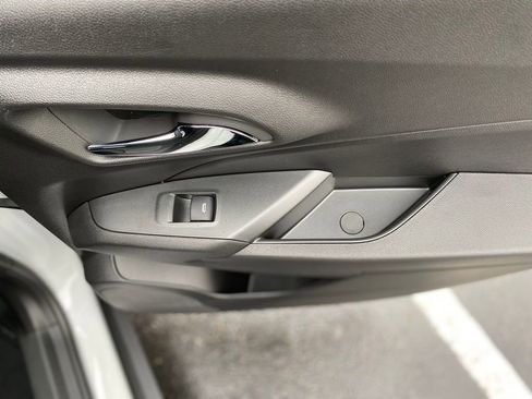 New 2026 Chevrolet Trax LT w/ LT Convenience Package FWD image 14