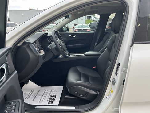 Used 2023 Volvo XC60 B5 Plus w/ Climate Package AWD/4WD image 13