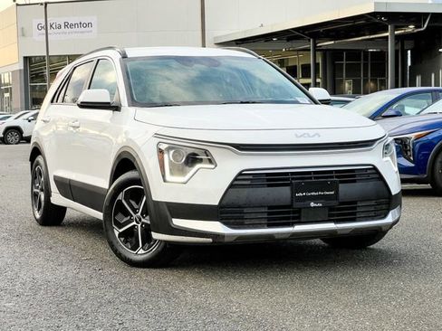Certified 2024 Kia Niro EX image 1