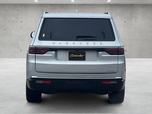 Used 2022 Jeep Wagoneer Series III image 13