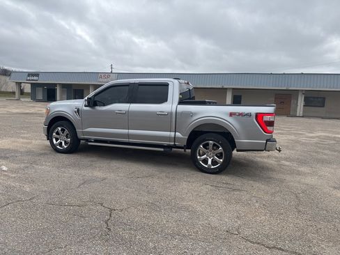 Used 2021 Ford F150 Lariat image 10