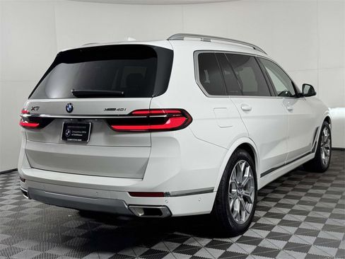 Used 2025 BMW X7 xDrive40i w/ Premium Package image 10