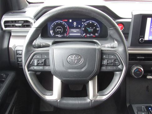 Certified 2024 Toyota Tacoma TRD Off-Road image 24