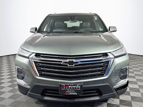 Used 2022 Chevrolet Traverse LT AWD/4WD image 2