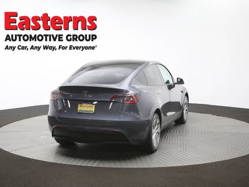Used 2021 Tesla Model Y Long Range AWD/4WD image 36