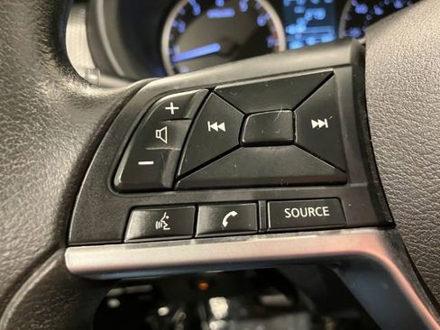 Used 2019 Nissan Kicks S image 23