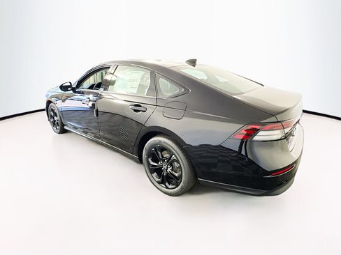 Used 2025 Honda Accord LX image 5