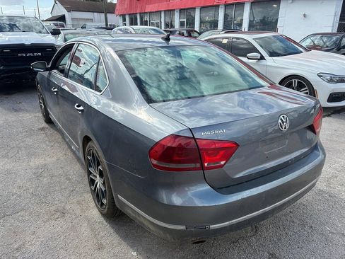 Used 2015 Volkswagen Passat 1.8T SE FWD image 5