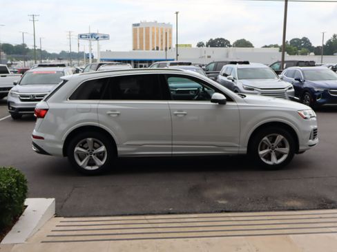 Used 2022 Audi Q7 3.0T Premium w/ Convenience Package AWD/4WD image 11
