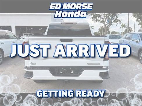Used 2024 GMC Sierra 1500 Elevation RWD image 8