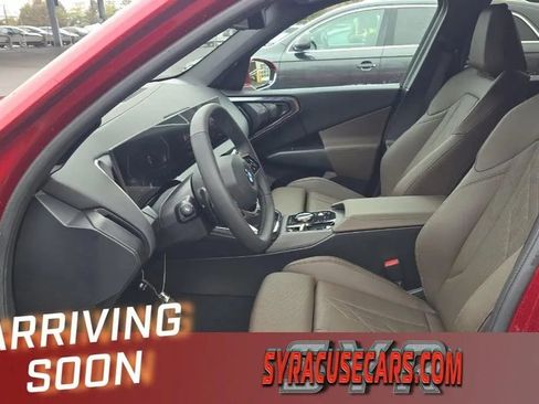 Used 2025 BMW X3 xDrive30i w/ Premium Package AWD/4WD image 2