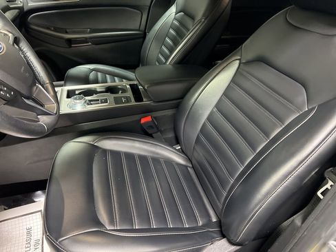 Used 2024 Ford Edge SEL image 21
