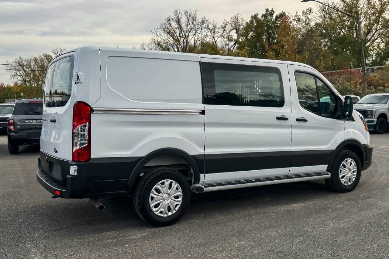 Used 2025 Ford Transit 250 Low Roof w/ Exterior Upgrade Package RWD image 3