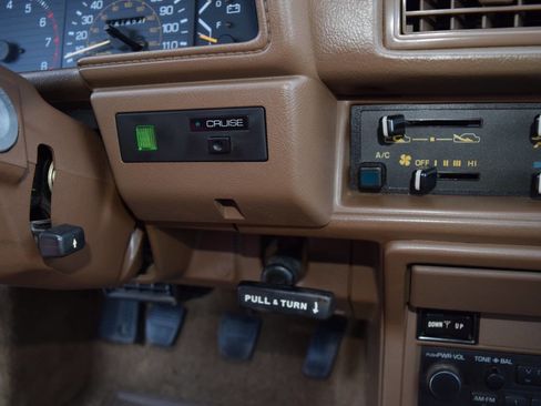 Used 1988 Toyota Pickup SR5 image 41