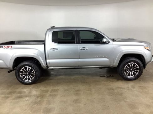 Used 2023 Toyota Tacoma TRD Sport w/ Advanced Technology Package AWD/4WD image 7