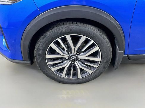 Used 2022 Nissan Kicks SV FWD image 8