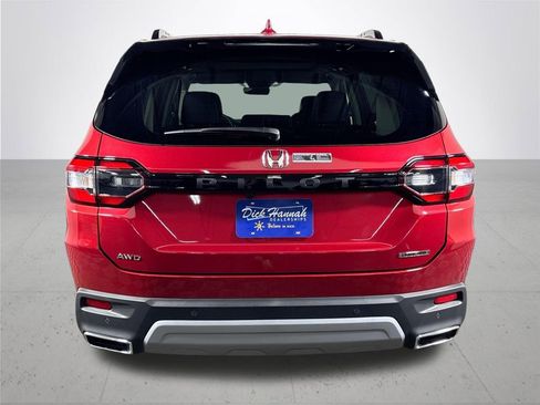 New 2025 Honda Pilot Touring image 7