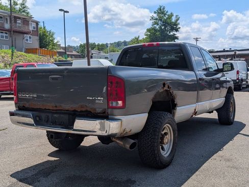Used 2004 Dodge Ram 3500 Truck ST w/ Trailer Tow Group AWD/4WD image 4