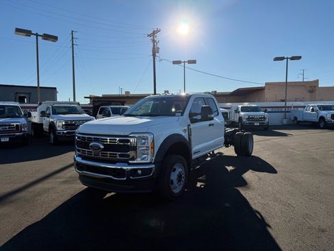 New 2026 Ford F550 4x4 Supercab Super Duty image 5