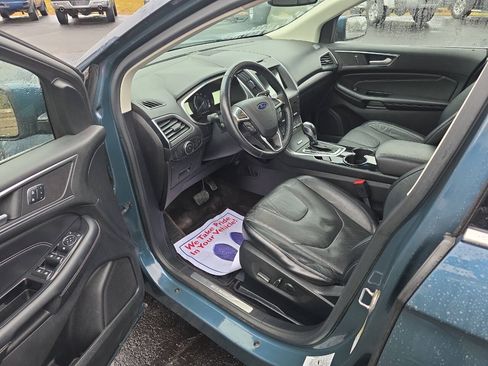 Used 2016 Ford Edge Titanium w/ Equipment Group 301A AWD/4WD image 10