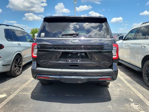 Used 2024 Ford Expedition Max Limited AWD/4WD image 5