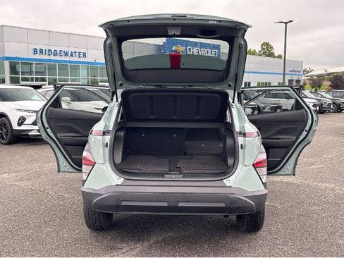 Used 2024 Hyundai Kona SEL AWD/4WD image 13