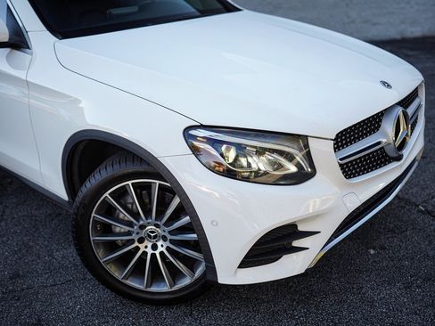 Used 2019 Mercedes-Benz GLC 300 4MATIC Coupe image 7