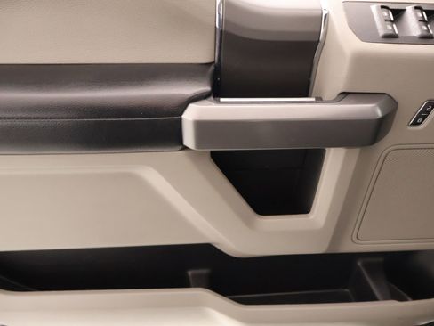 Used 2020 Ford F150 XLT w/ Equipment Group 302A Luxury RWD image 16