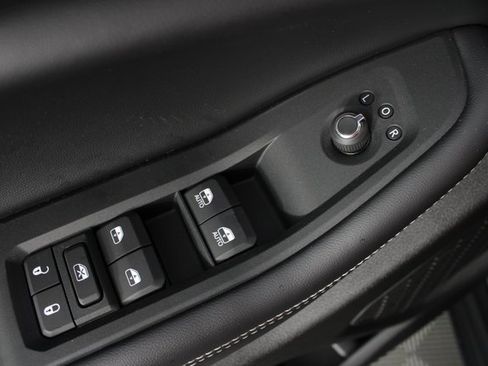 New 2025 Jeep Grand Cherokee L Altitude image 15