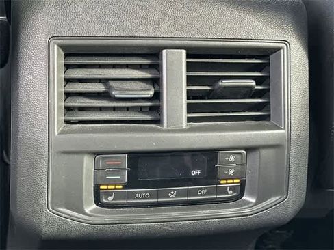 Used 2022 Volkswagen Atlas SEL Premium image 20