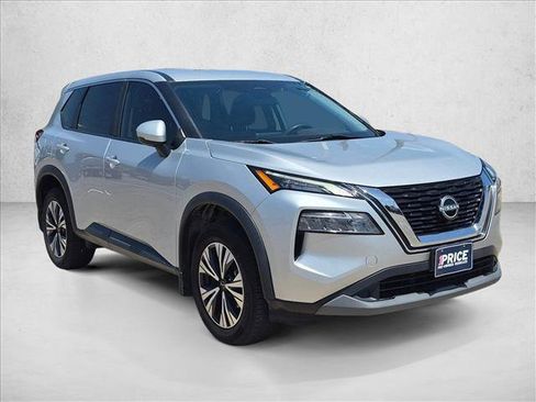 Used 2023 Nissan Rogue SV FWD image 3
