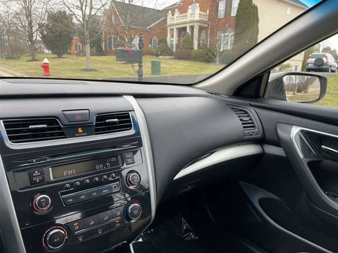 Used 2014 Nissan Altima 2.5 S w/ Sport Value Package image 60