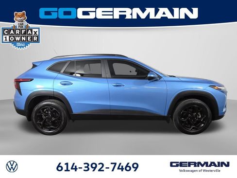 Used 2025 Chevrolet Trax LT w/ LT Convenience Package FWD image 7