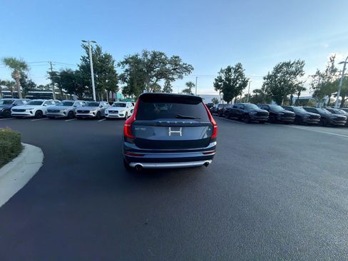 Used 2018 Volvo XC90 T5 Momentum w/ Convenience Package FWD image 14