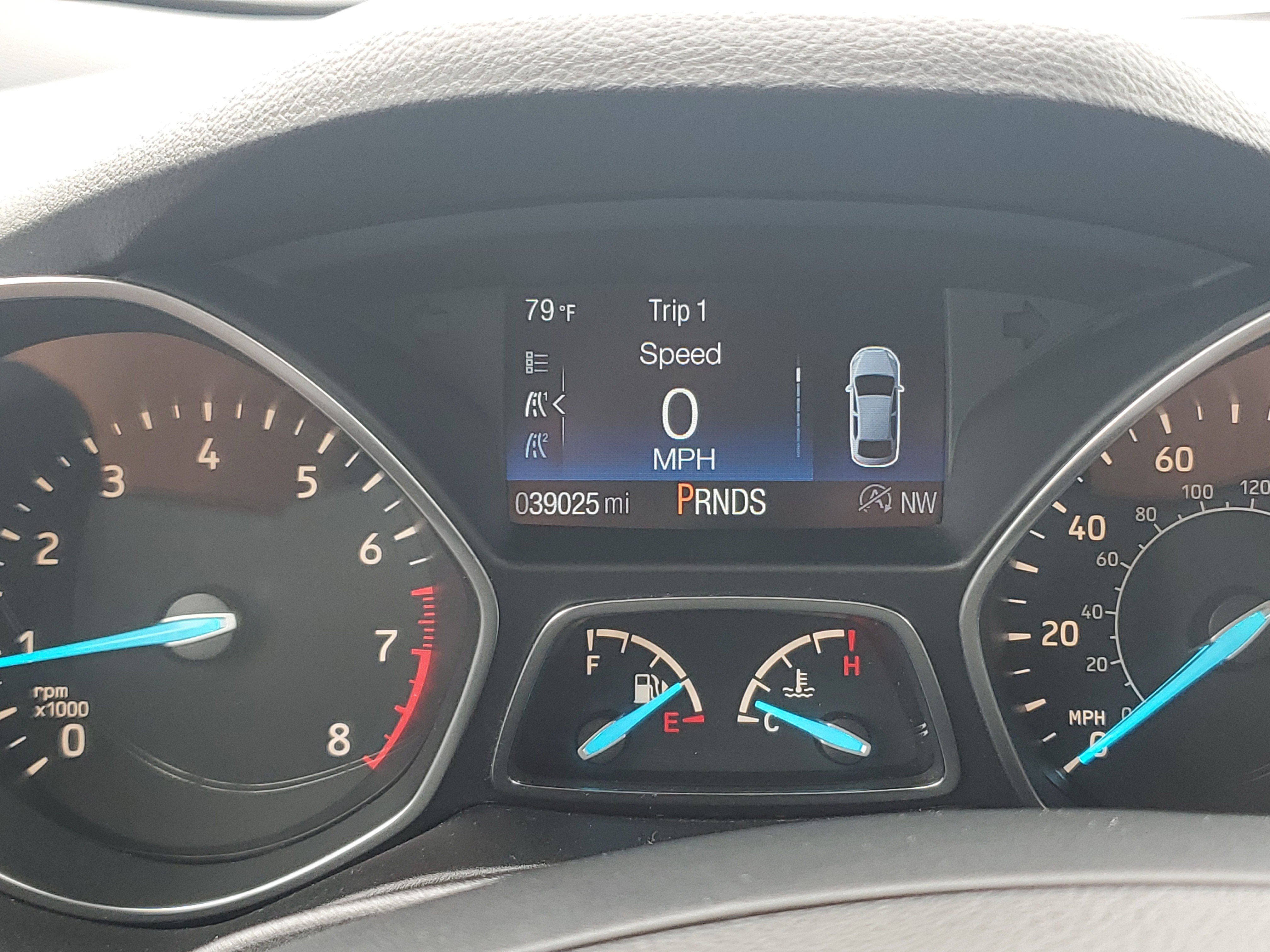 Used 2019 Ford Escape Titanium AWD/4WD image 27
