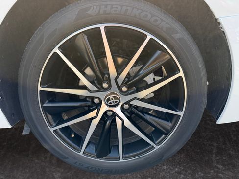 Used 2022 Toyota Camry SE w/ Carpet Mat Package (TMS) FWD image 14