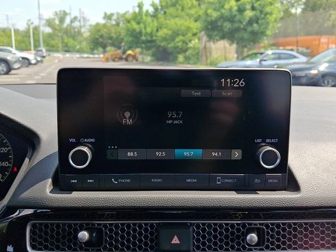 Used 2023 Honda Civic Sport image 16