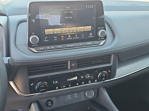 New 2026 Nissan Rogue SV w/ Cold Weather Package FWD image 20