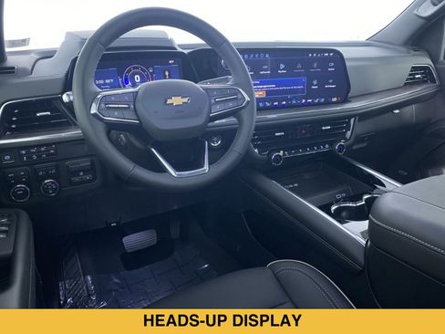 Certified 2025 Chevrolet Tahoe Premier AWD/4WD image 2