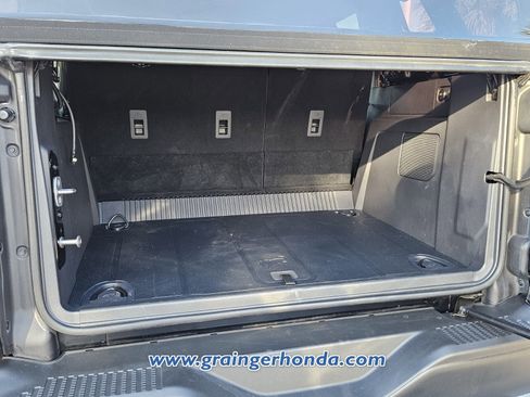 Used 2024 Ford Bronco Badlands image 13