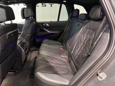 Used 2024 BMW X5 xDrive40i w/ Executive Package image 29