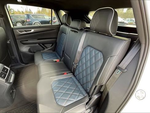 New 2025 Volkswagen Atlas Cross Sport SEL Premium R-Line image 11