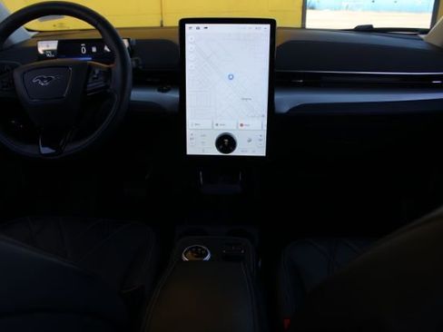 Used 2022 Ford Mustang Mach-E Select image 12